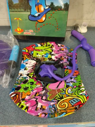 Pelota saltarina con bomba