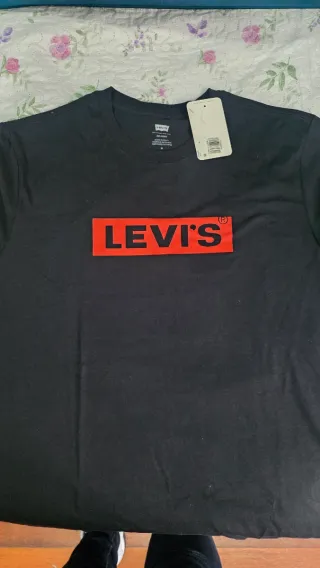 Camiseta Levi's Negra Talla M