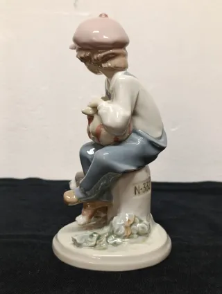 Figura Lladró Golfillo y su perrito