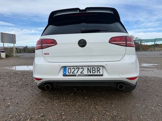 Volkswagen Golf 7 GTI 2014