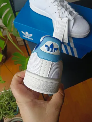 Zapatillas Adidas Stan Smith Blancas y Azules
