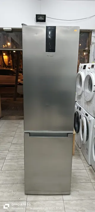 Nevera Combi Whirlpool No Frost A+