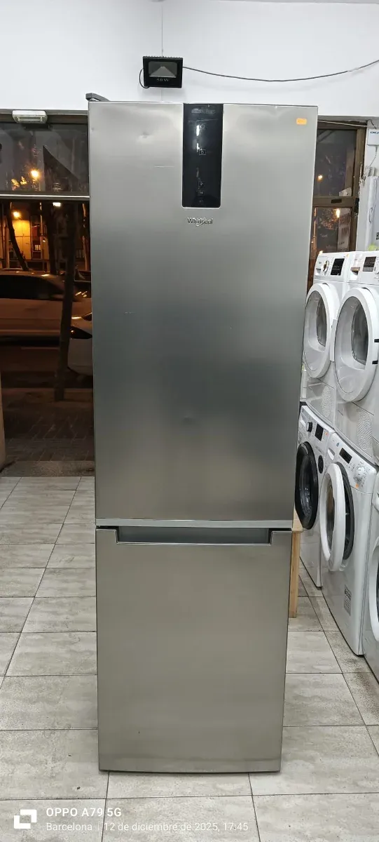 Nevera Combi Whirlpool No Frost A+