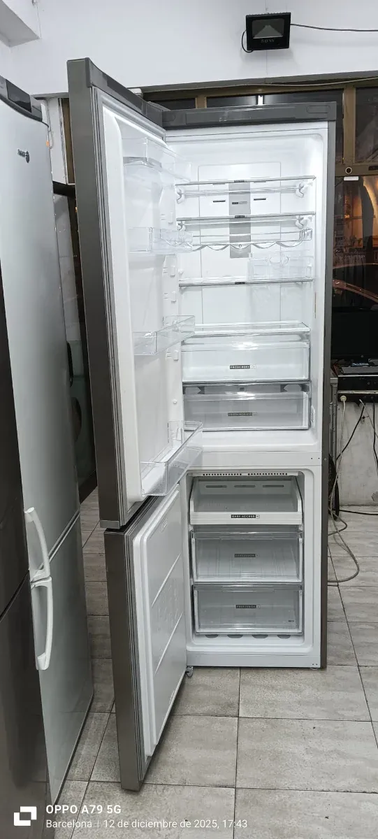 Nevera Combi Whirlpool No Frost A+