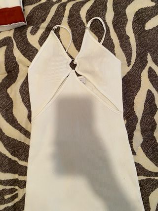 Vestido blanco con tirantes