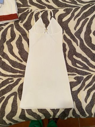 Vestido blanco con tirantes