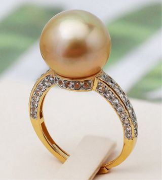 Anillo Perla Mar del Sur Dorada Topacio