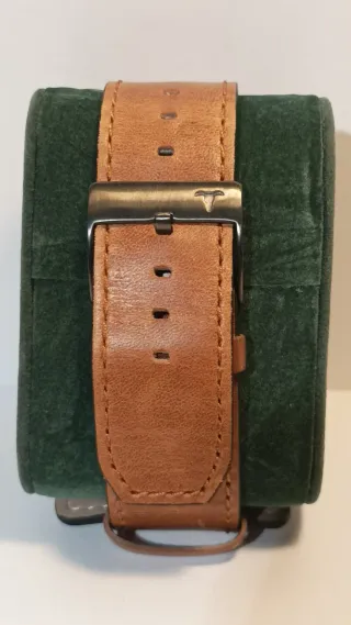 Reloj EDC Cuadrado Correa Marrón