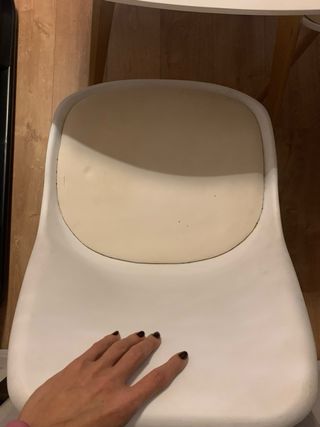 Mesa Nórdica y 4 Sillas Blancas