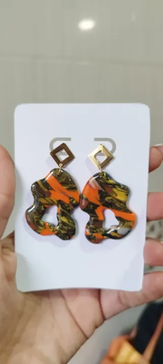 Pendientes artesanales multicolor