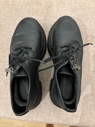 Mocasines negros plataforma mujer