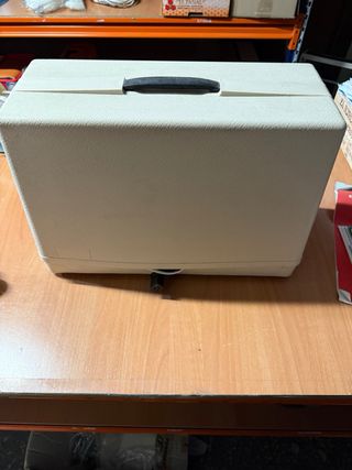 Máquina de coser Singer Samba 1