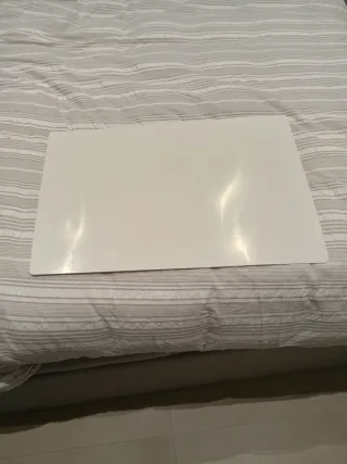 Protector mesa estudio Ikea blanco