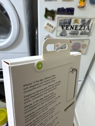 Cover Arancione iPhone 17 Pro Max MagSafe