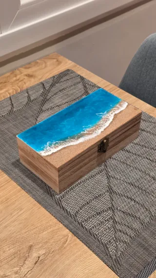 Cajita de madera mar resina epoxi