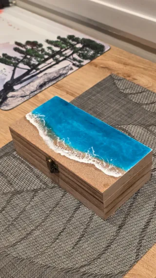 Cajita de madera mar resina epoxi