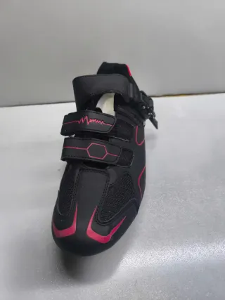 Zapatillas Ciclismo Negras con Detalles