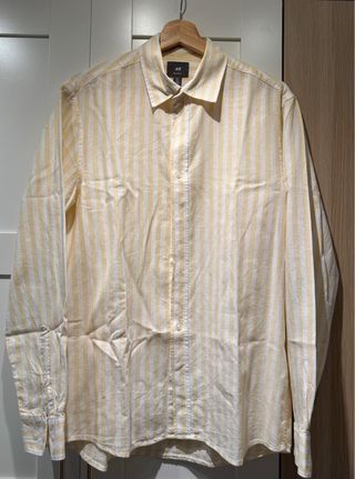 Camisa H&M rayas amarillas y blancas