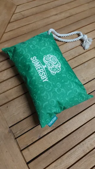 Mini Almofada Somersby Verde