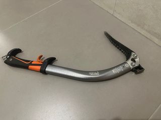 Piolet Petzl Quark con maza