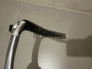 Piolet Petzl Quark con maza