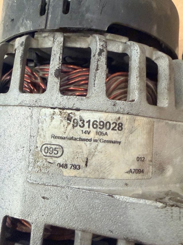 Alternador Opel Astra GTC 1.9