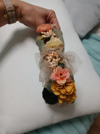 Diadema y cinturón floral terciopelo verde