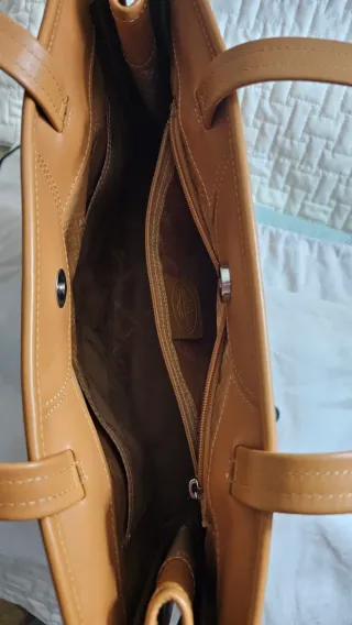 Bolso Piel Longchamp color camel.