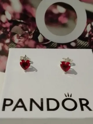 Pendientes Pandora Corazón Rojo