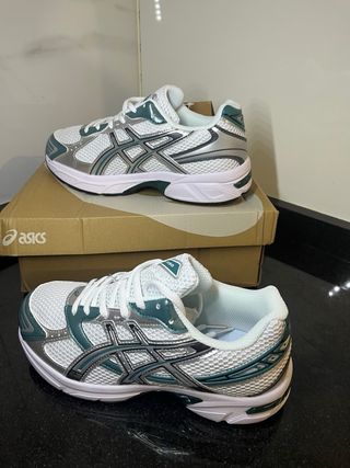 Zapatillas Asics GEL-1130 Hombre Plata y Blanco