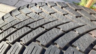 NEUMÁTICOS CONTINENTAL 225 45 17