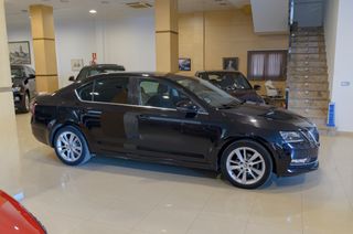 Skoda Octavia 1.6TDI STYLE 115CV