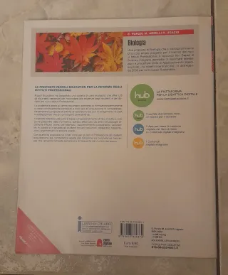 Libro scolastico Biologia Materia Uomo Ambiente