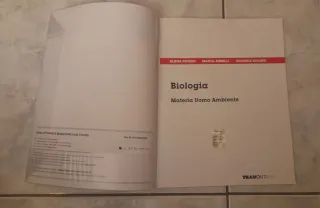 Libro scolastico Biologia Materia Uomo Ambiente