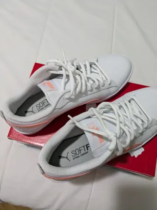 Zapatillas Puma Mujer Blancas y Rosas