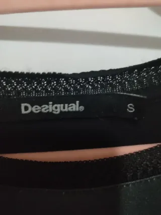 Vestido Desigual Negro Estampado Floral