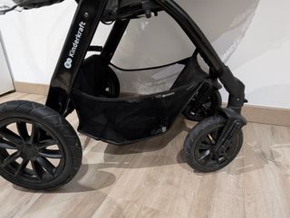 Cochecito Kinderkraft MOOV + Silla Carro