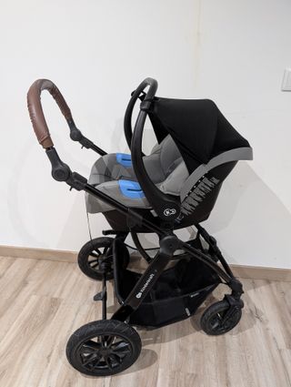 Cochecito Kinderkraft MOOV + Silla Carro