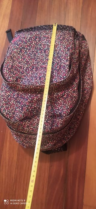 Mochila Roxy floral rosa y morada