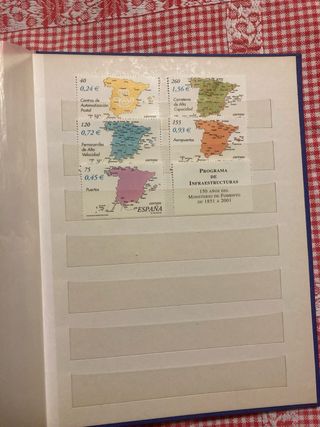 Francobolli Spagna - Lotto misto con raccoglitore