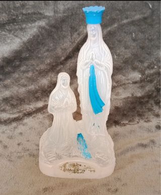 Souvenir de Lourdes Virgen María