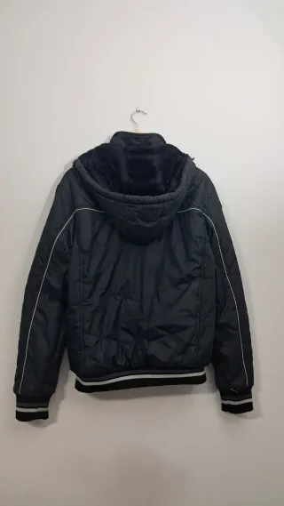 Abrigo negro invierno INSIDE