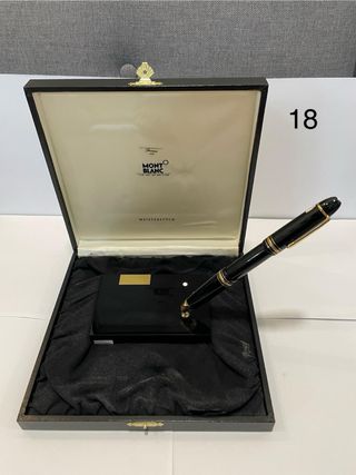 Montblanc Meisterstück con soporte
