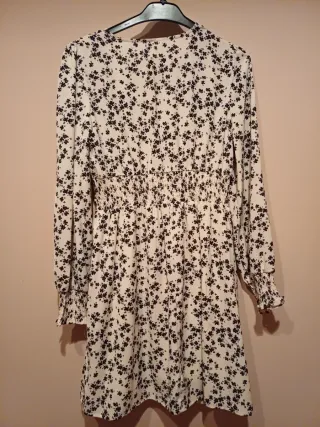 Vestido estampado floral crema y negro