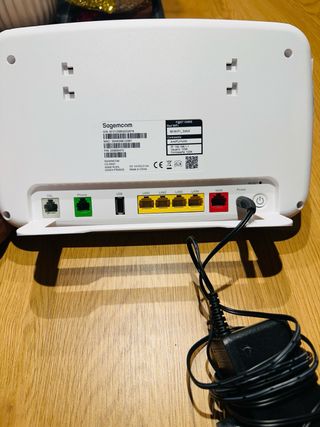 Router Sagemcom WiFi MiFi 3dbX