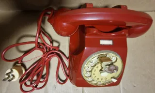Telefono SIP a disco rosso vintage
