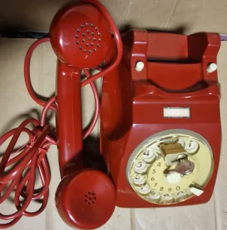 Telefono SIP a disco rosso vintage