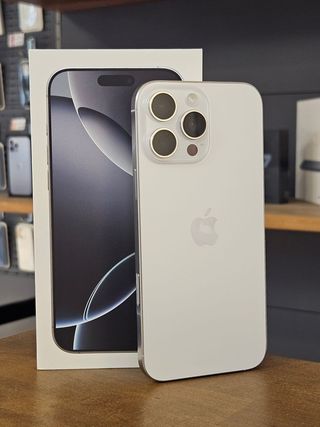 IPHONE 16 PRO MAX 256GB BIANCO BATTERIA 100%