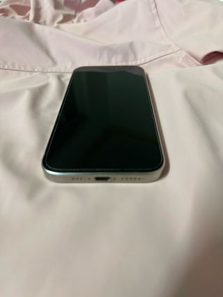 iPhone 15 Pro 84% Batería Agosto 2023