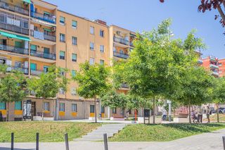 Piso en venta en Artigas - Llefià en Badalona